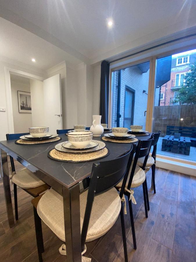Central London, Jaccuzzi,Newbuild, 2 Bedrooms Two Baths Luaran gambar